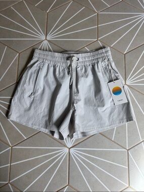 Vuori Birch Short Silver Cloud SZ XS NWT